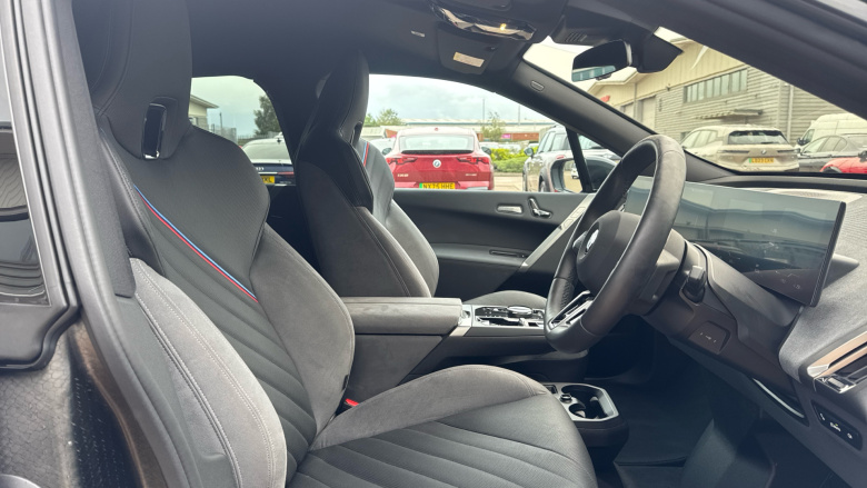 BMW iX 400kW xDrive60 M Sport 112kWh 5dr Auto [Pro Pack] Electric Estate